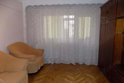 Apartament cu 3 camere decomandat în Obor - 10
