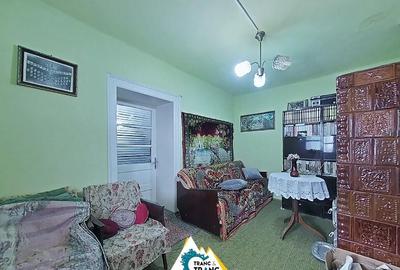 Casa traditionala cu 4 camere, in Cuvin - 11