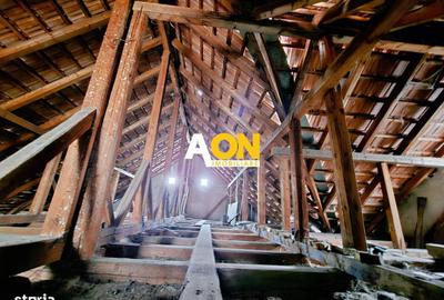 Casă cu 4 camere în Central - 1