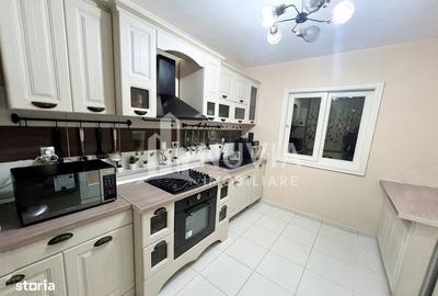 Casă cu 4 camere cu Teren 235 Mp în Central - 2