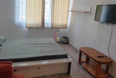 1 camera, parter, Mobilat si Utilat, Bariera - 2