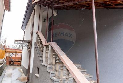 Casă cu 5 camere cu Teren 496 Mp în Periferie - 23