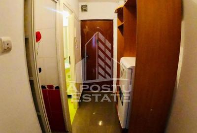 Garsonieră decomandată în Complex Studențesc - 2
