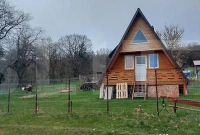 Casă cu 2 camere cu Teren 430 Mp în Pădureni - 2