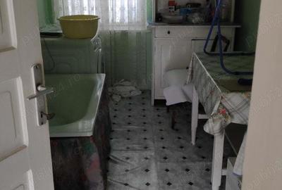 Casă cu 5 camere cu Teren 147 Mp în Gruia - 7