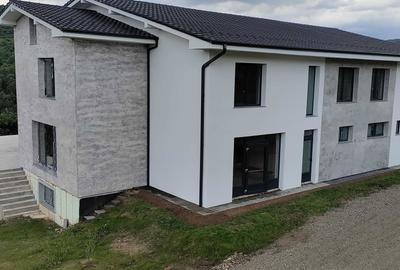 Teren de 1800 mp, în Central - 7