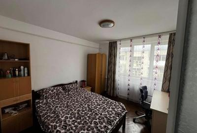 Apartament cu 2 camere semidecomandat în Calea București - 1