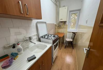 Garsonieră decomandată în Central - 4