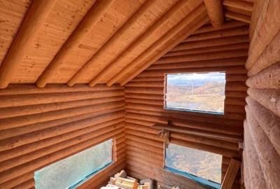 Doua cabane din bustean rotund, 120 mp utili, 1200mp teren, zona Balcesti - 13