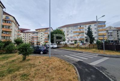 Apartament cu 3 camere decomandat, mobilat în Turnișor