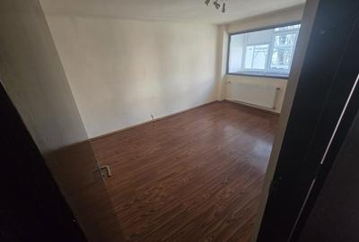 Apartament cu 2 camere decomandat în Giurgiului - 7