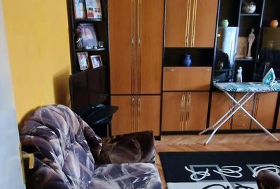 Apartament cu 3 camere decomandat în Precista - 12