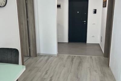 Apartament cu 2 camere decomandat, mobilat în Tractorul - 11