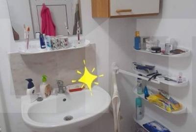Casă cu 3 camere cu Canalizare în Central - 1