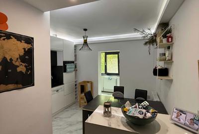 Apartament cu 3 camere decomandat în Nicolina - 2