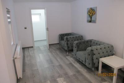Casa renovata cu 2 corpuri si gradina in Caransebes - 4