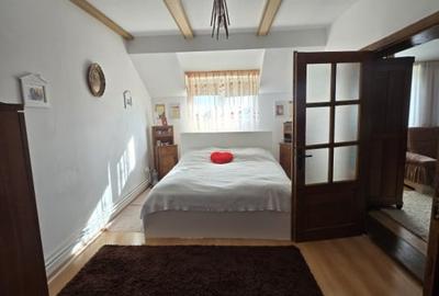 Casă individuală cu 9 camere cu Canalizare în Utvin - 2