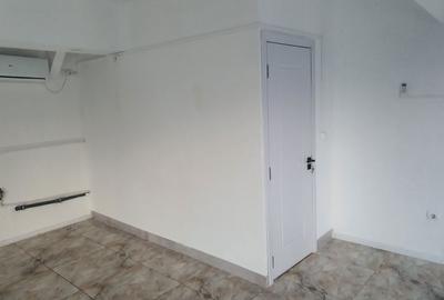 Spațiu comercial, de 46 mp, în Central - 1