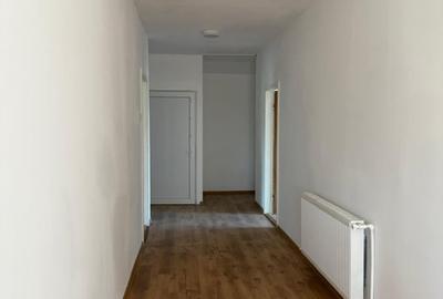 Casă cu 13 camere cu Canalizare în Cățelu - 9