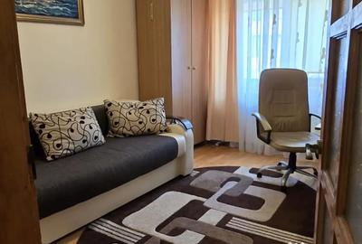 Apartament cu 3 camere decomandat în Exterior Vest - 12