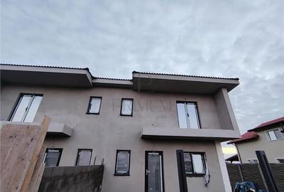 Duplex spatios - zid dublu despartitor - zona in plina dezvoltare. - 2