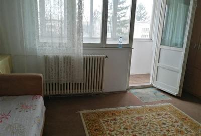 Apartament cu 3 camere spatios decomandat zona Sagului - 3