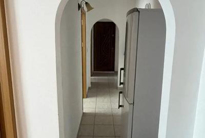 Apartament cu 2 camere semidecomandat în Central - 1