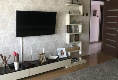 Apartament cu 3 camere decomandat în Dorobanți