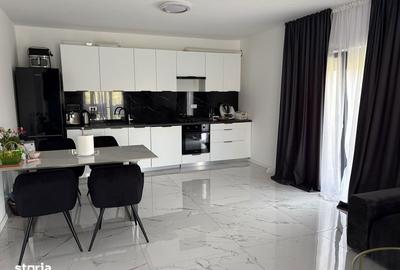 Casă cu 4 camere cu Teren 102 Mp în Central - 2