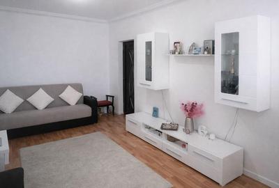 Apartament cu 3 camere decomandat, mobilat în Dristor