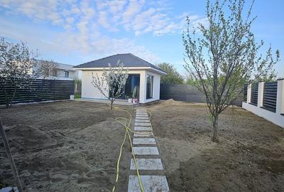 Casă cu 4 camere cu Teren 750 Mp în Central