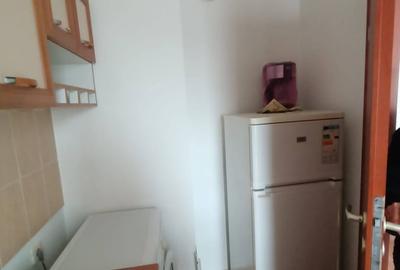 Garsonieră decomandată în Titan - 2