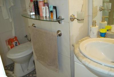 Apartament cu 4 camere decomandat în Lipovei - 9
