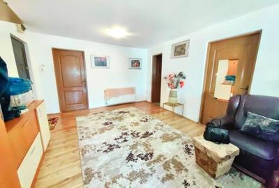 Apartament cu 3 camere semidecomandat, mobilat în Plopilor - 2