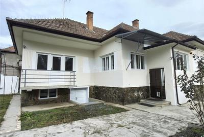 Casă cu 4 camere cu Canalizare în Ultracentral - 16