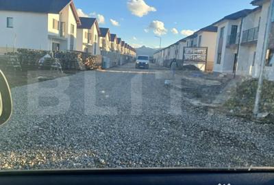 Casă cu 4 camere cu Teren 250 Mp în Uzina 2 - 4