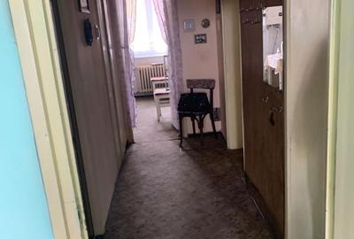 Apartament cu 3 camere decomandat în Micro 1 - 1