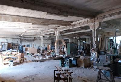 Spațiu comercial, de 707 mp, în Central - 2