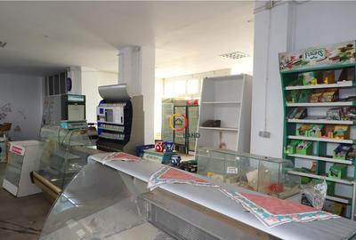 400 mp de inchiriat , afacere,birouri, depozite - 1