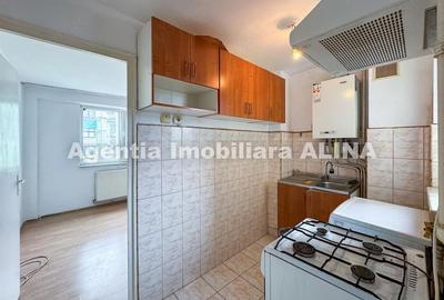 Apartament cu 2 camere decomandat în Micro 15 - 11