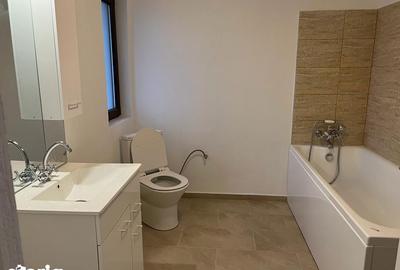 Casă cu 4 camere cu Teren 250 Mp în Ulmi - 2