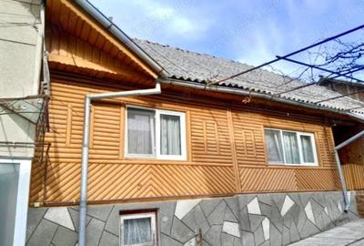 Casă cu 6 camere cu Teren 2803 Mp în Buciumeni - 9
