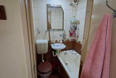 Apartament cu 3 camere semidecomandat în Cristian - 3