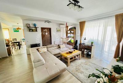 Apartament cu 3 camere semidecomandat, mobilat în Borhanci