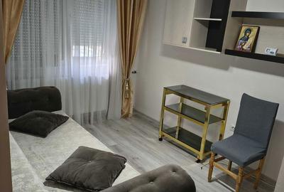 Apartament cu 2 camere decomandat în Micro 19 - 3