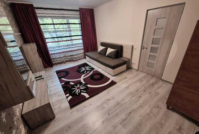 Apartament cu 2 camere decomandat în Berceni