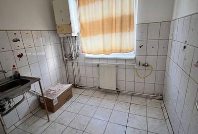 Apartament cu 3 camere decomandat în Nord - 2