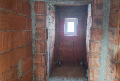 Casă cu 4 camere cu Teren 478 Mp în Central - 6