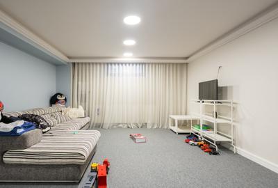 Casă individuală cu 7 camere cu Canalizare în Titan - 49