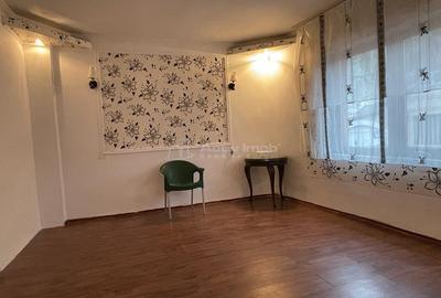 Casă cu 3 camere cu Teren 235 Mp în Vitan - 9